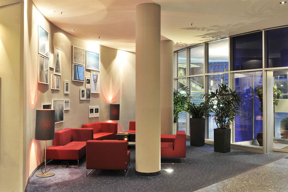 Intercityhotel Kiel Beltér fotó